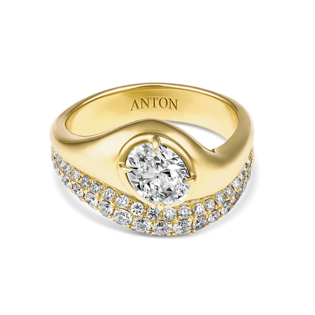 Riviera Luminous Pavé Wave Oval Natural Diamond Ring | 18K Yellow Gold