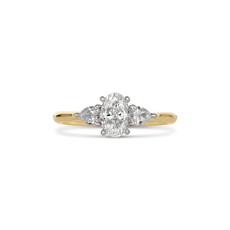 Endless Amalia Oval Cut Diamond Engagement Ring | 18K Yellow Gold