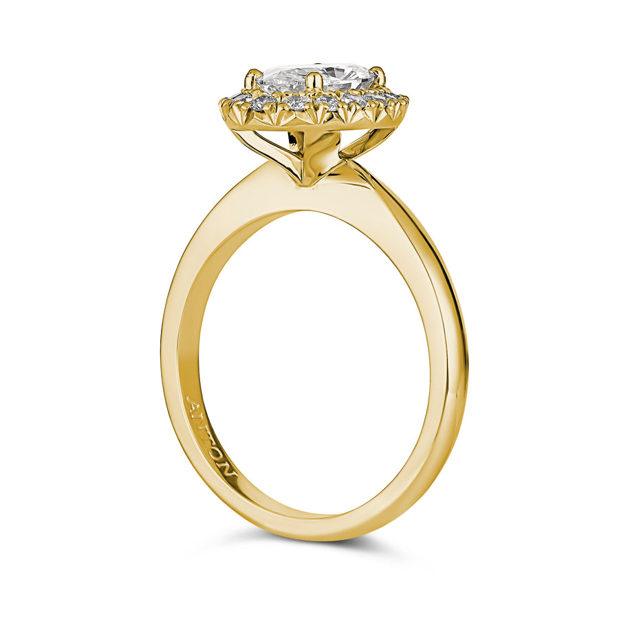 Oval Cut Diamond Engagement Ring | Yellow Gold