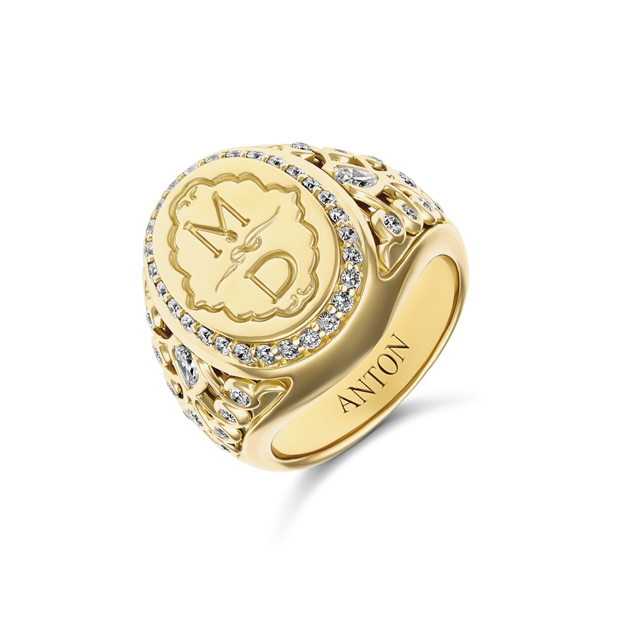 Capri Dreaming® Bold Crest Diamond Signet Ring | 18K Yellow Gold