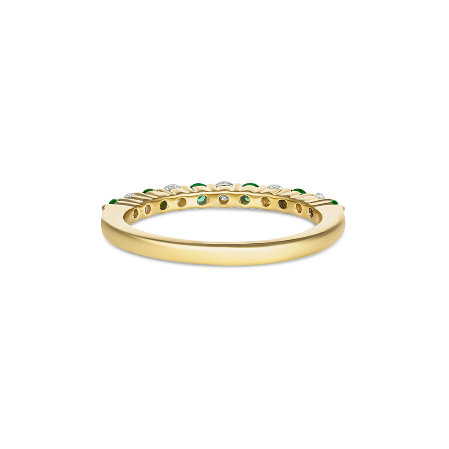 Classic Emerald and Diamond Ring | 18K Yellow Gold