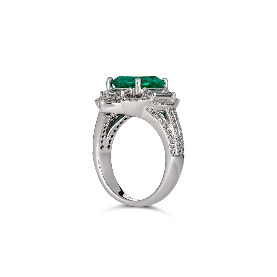Regal Collection® Emerald Gemstone and Diamond Ring | White Gold