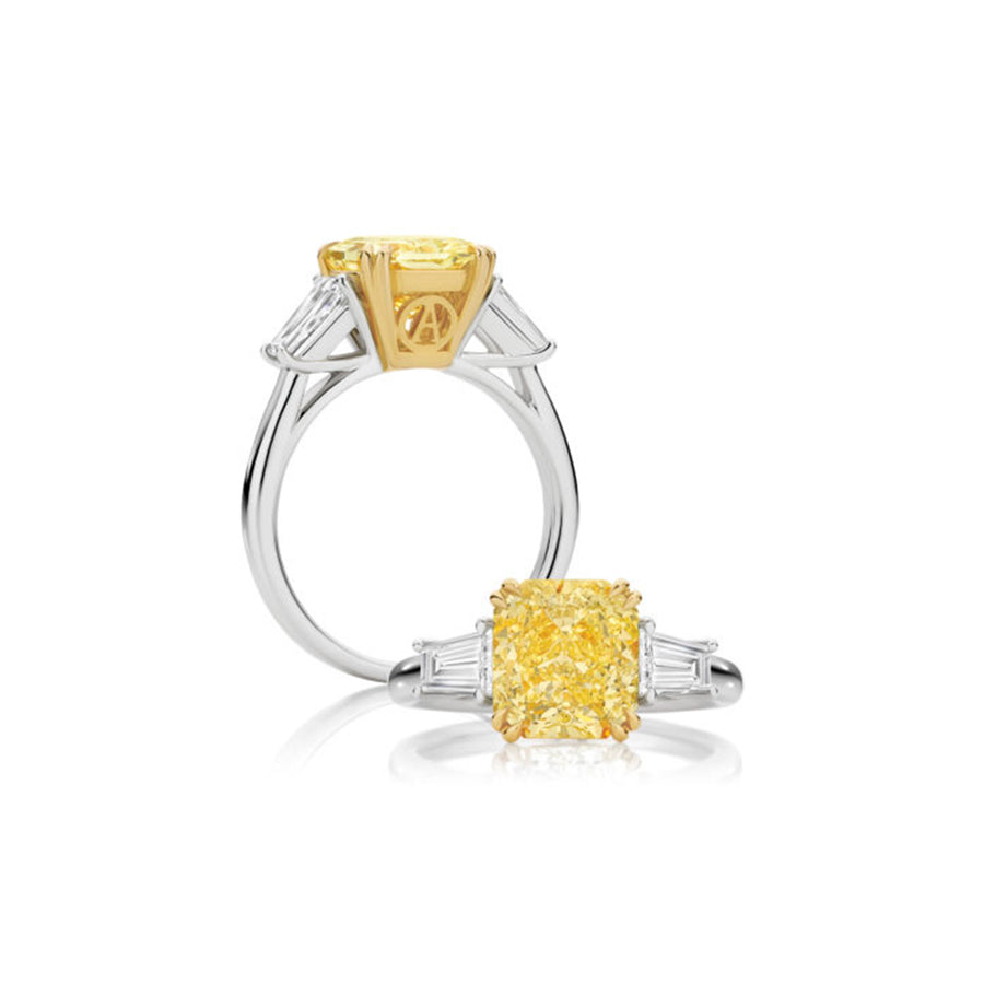 Hello Yellow ™ Radiant Cut Diamond Ring | White Gold