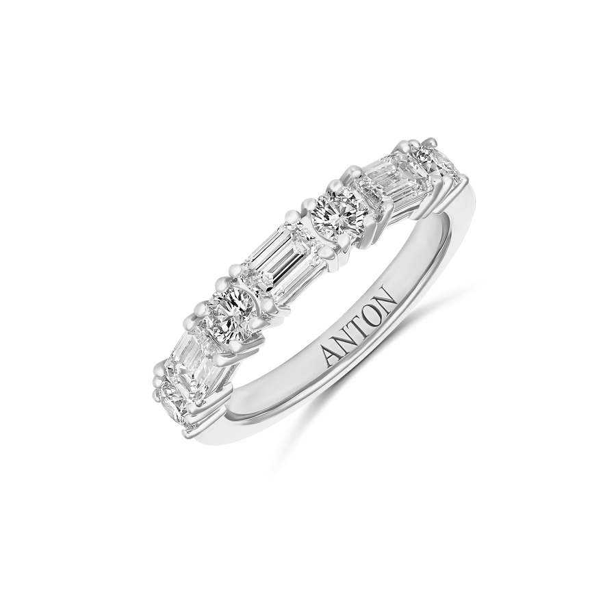 Riviera Emerald and Round cut Diamond Ring | Platinum