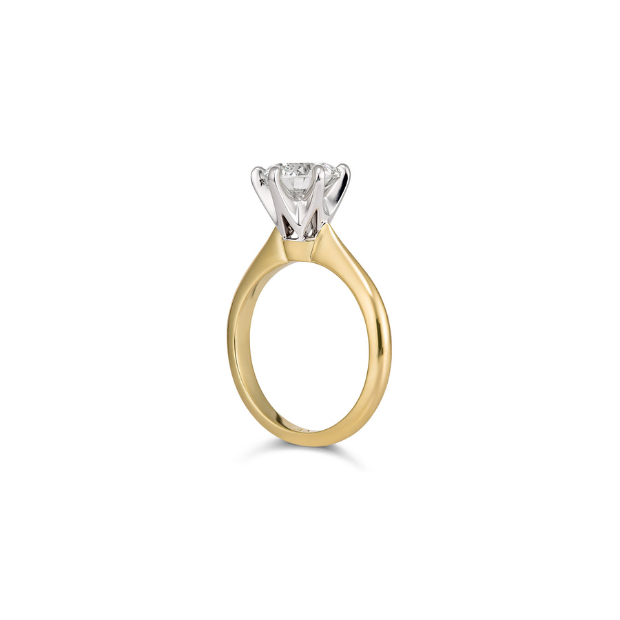 Classic Six Claw Round Brilliant Cut Solitaire Engagement Ring | Yellow Gold