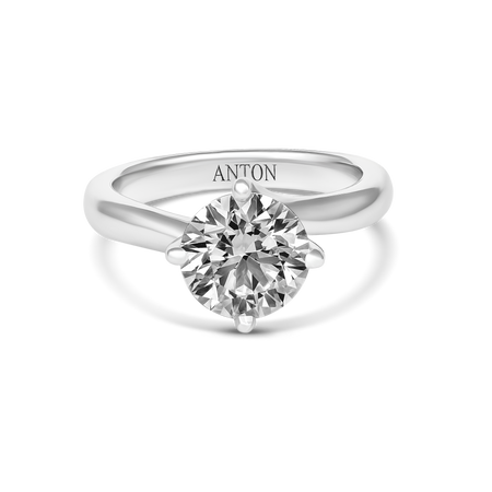 Classic Round Brilliant Cut Engagement Ring | Platinum