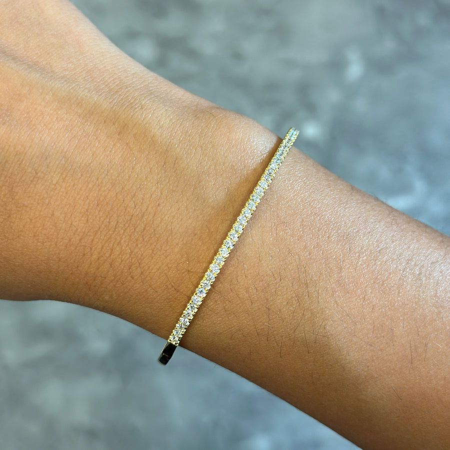 Promotional Finds Half Eternity Round Brilliant Cut Microclaw Diamond Bangle | 18K Yellow Gold