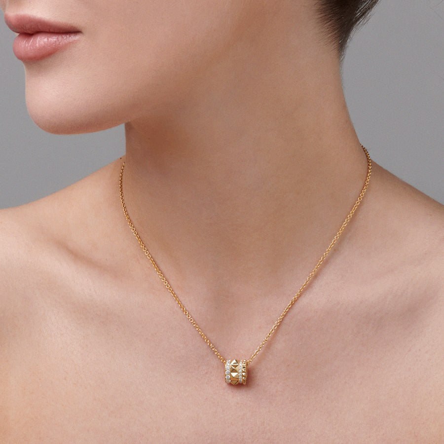R.08™ Icon Pendant Necklace | Yellow Gold