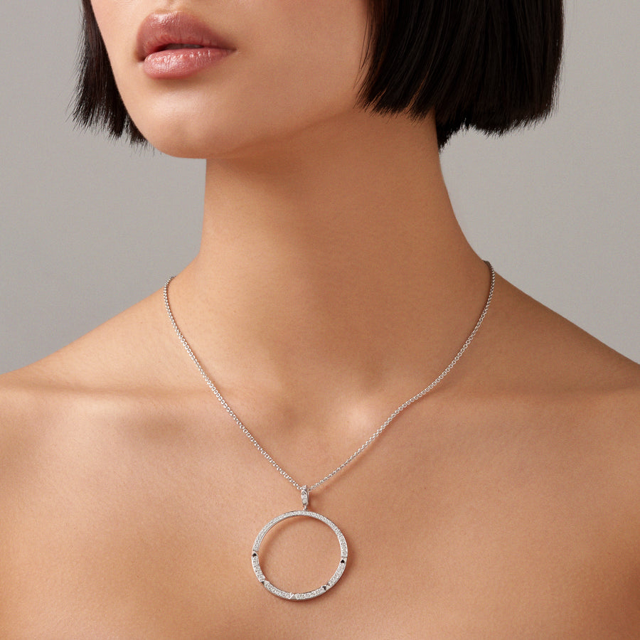 R.08™ Pendant Necklace | White Gold