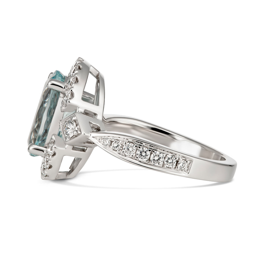 Regal Collection® Aquamarine Oval Ring | White Gold
