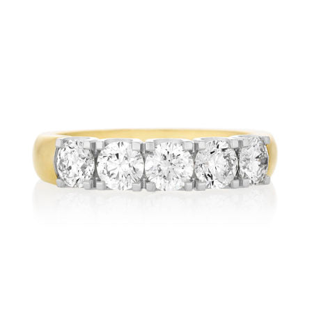 Wedding | Signature Yellow Gold Diamond Ring