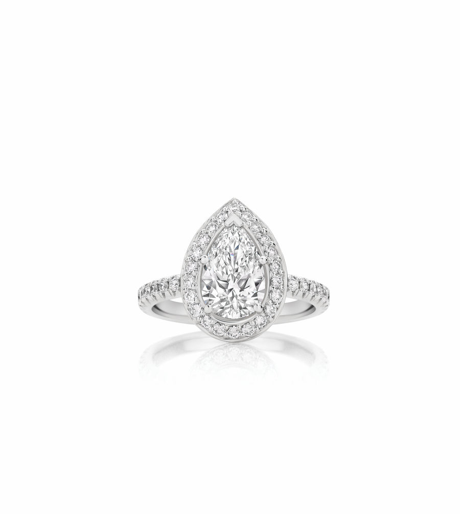 Engagement | Pear Cut Diamond Ring