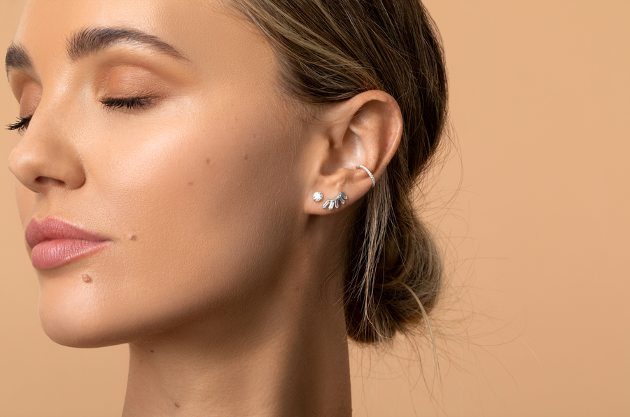 Icon Baguette Crawler Single Earring | White Gold